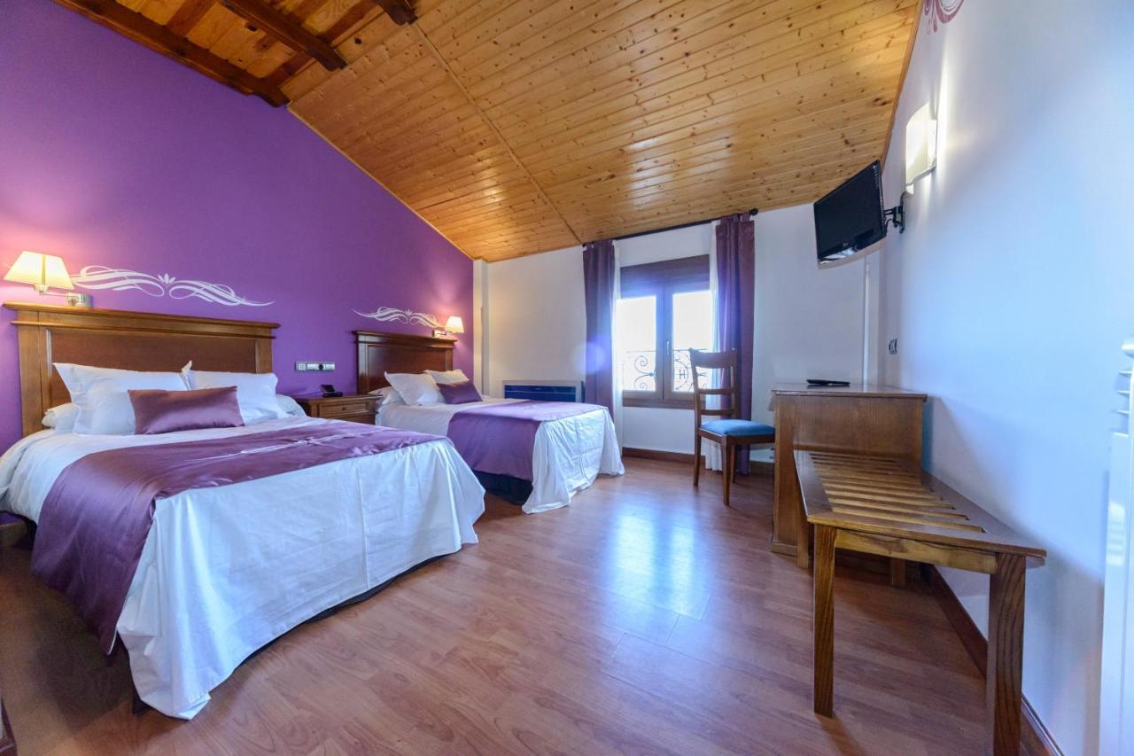 Hotel La Barrosa Abejar Ngoại thất bức ảnh