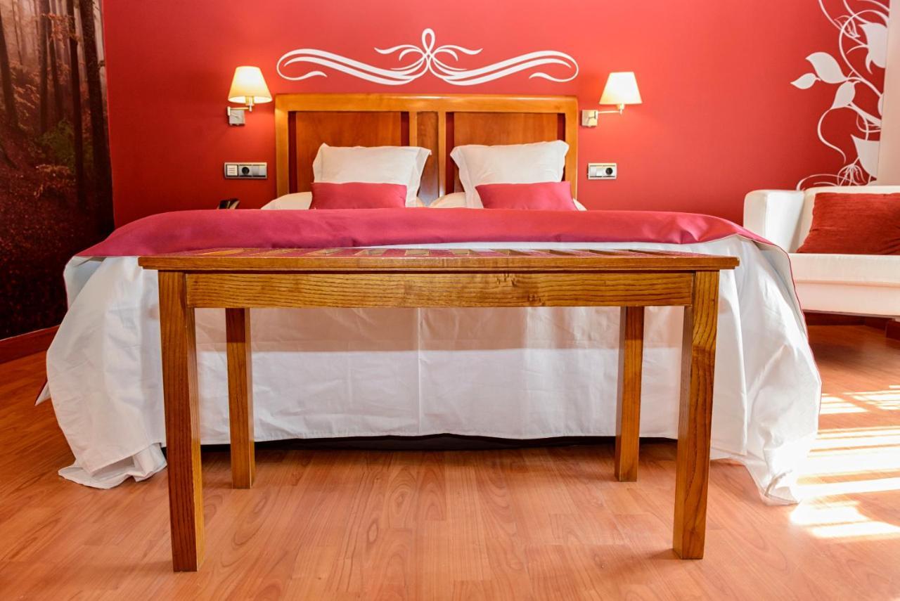 Hotel La Barrosa Abejar Ngoại thất bức ảnh