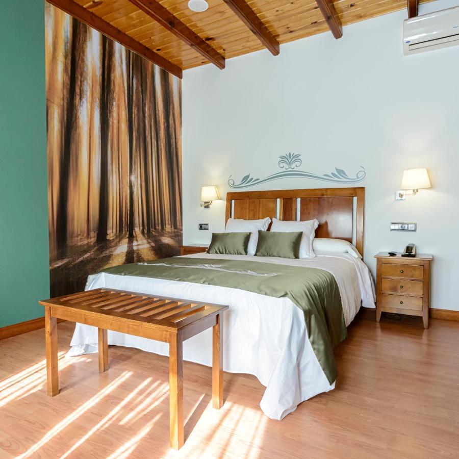 Hotel La Barrosa Abejar Ngoại thất bức ảnh